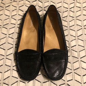 Vionic Flats
